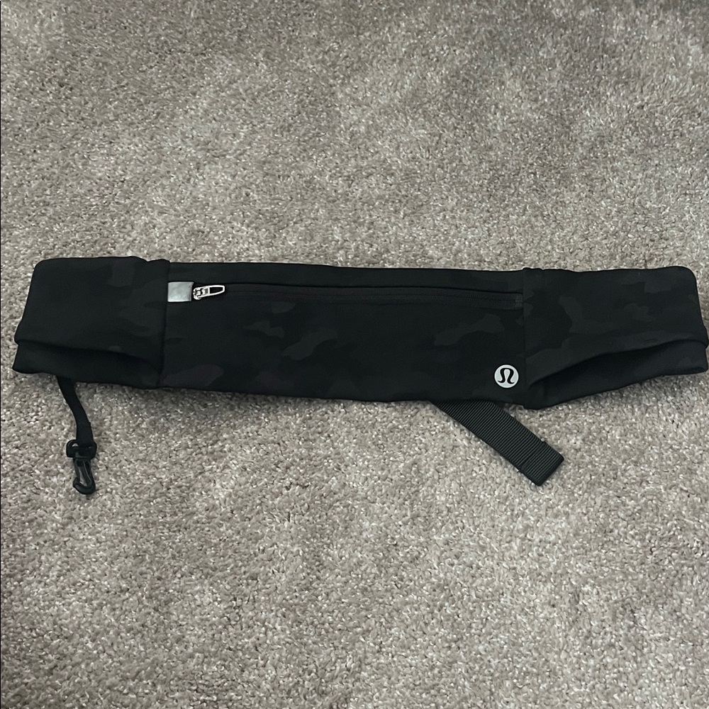 lululemon athletica Black Belt Bag